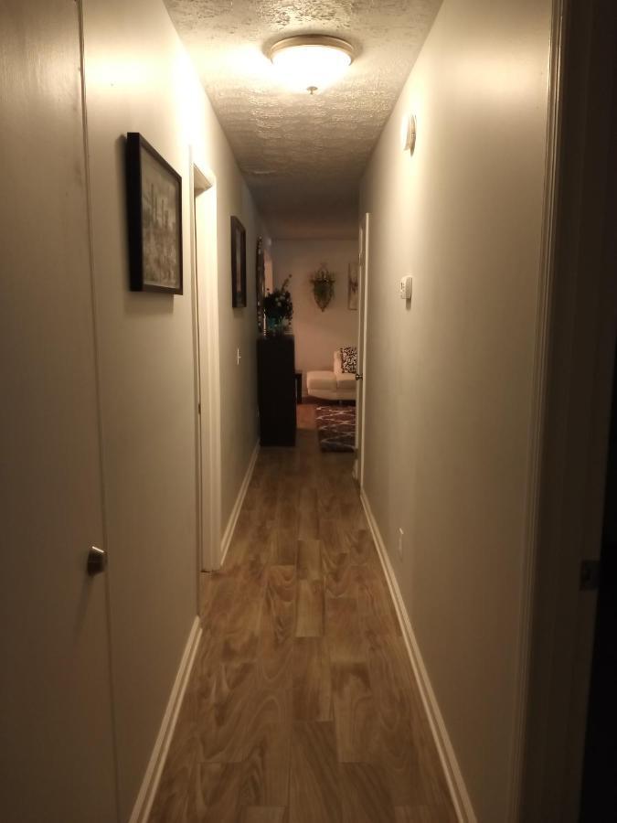 パウダースプリングス Modern Suburban Ranchヴィラ エクステリア 写真